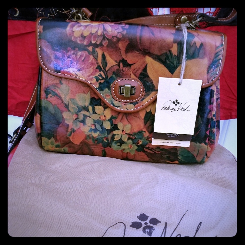 Patricia Nash hand bag